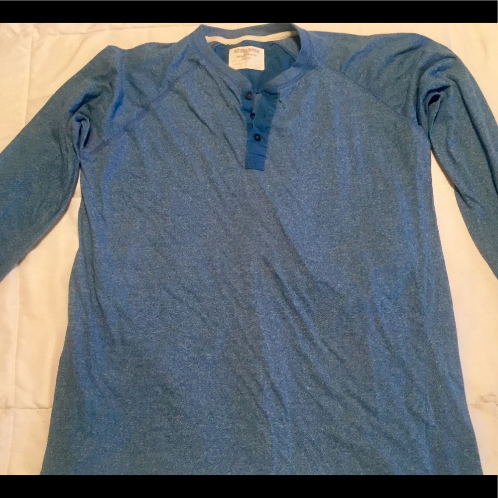 Hudsonand barrow large blue long sleeve shirt